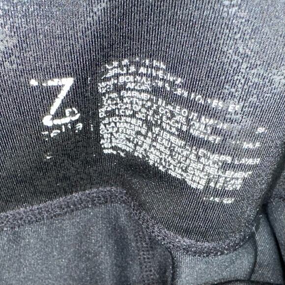 Z by Zella High Waisted Daily 7/8 Metallic Laminated Leggings Size Small - Picture 3 of 13